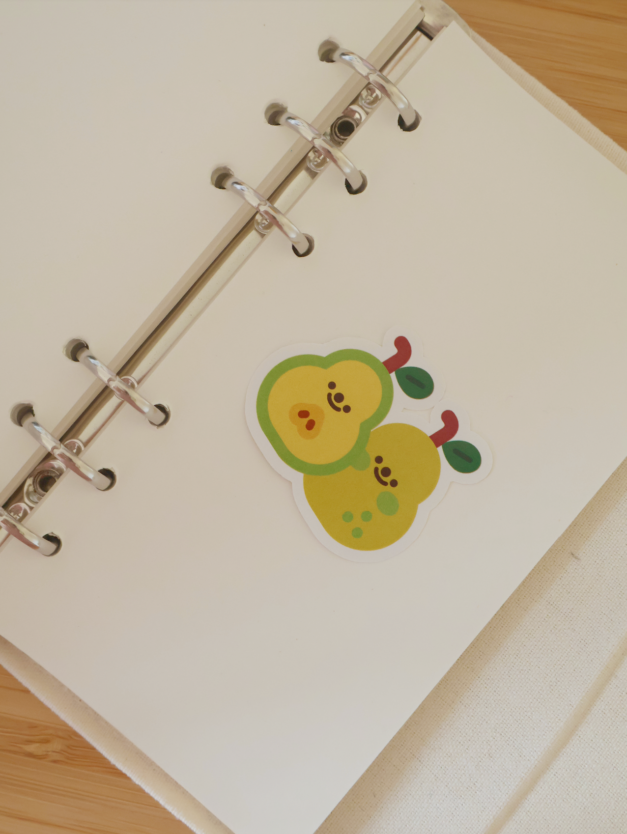 Adhesiu | Frufrutis